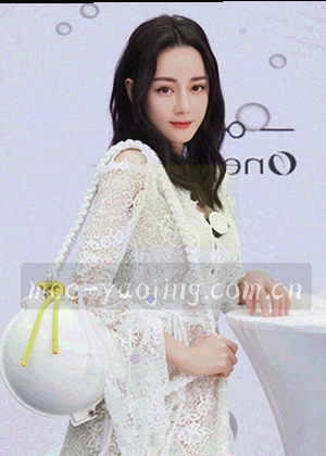 抽象几何封面，黑白信号条纹与电光蓝故障图形构成第七信号视觉